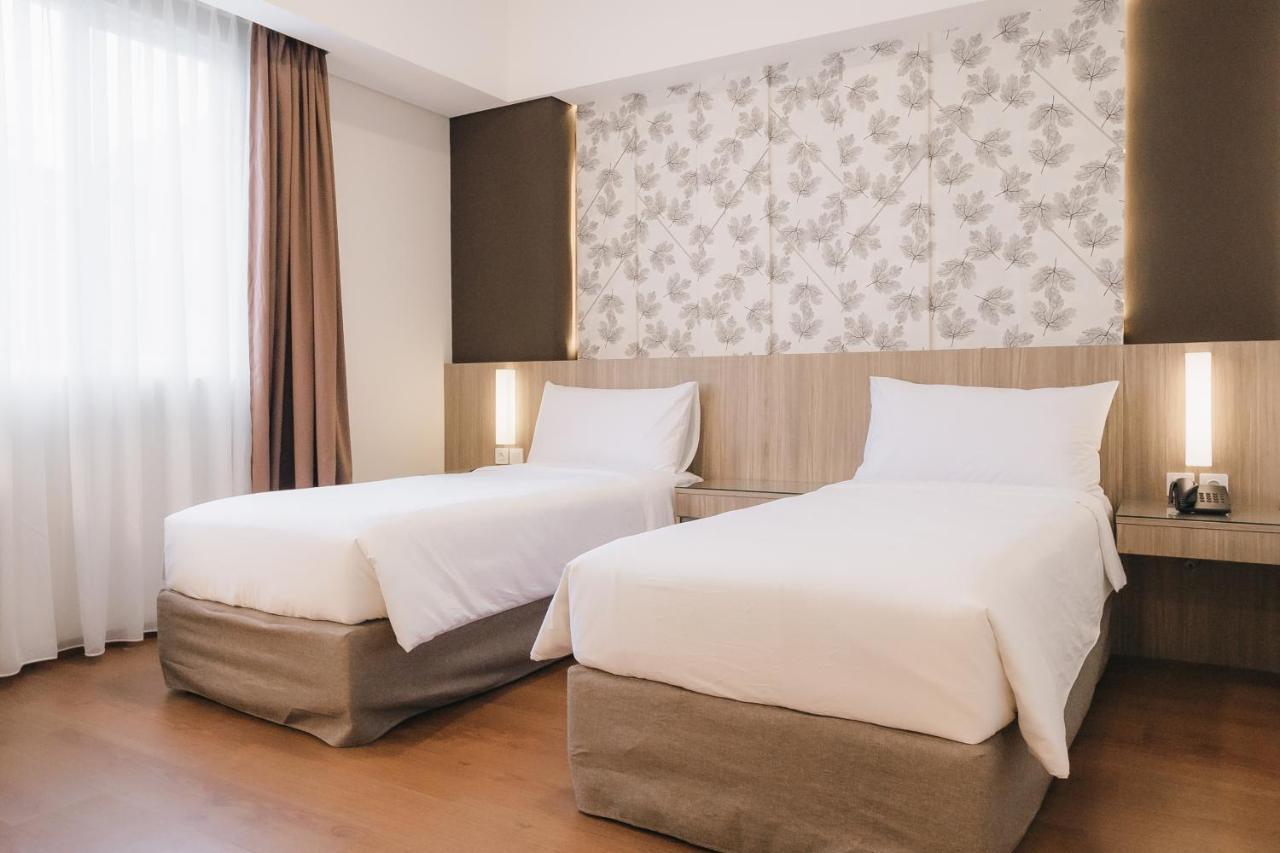 Grand G7 Hotel Pasar Baru Джакарта Экстерьер фото