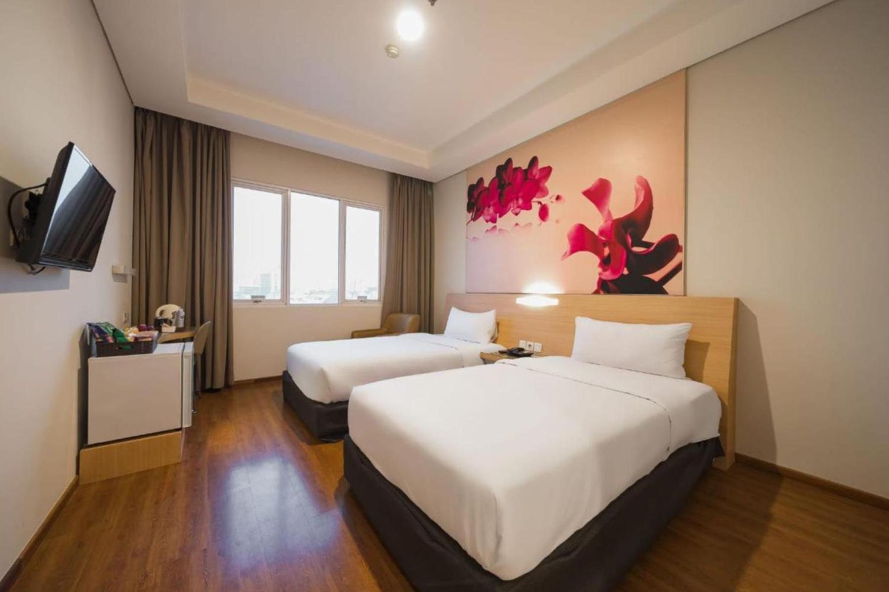 Grand G7 Hotel Pasar Baru Джакарта Экстерьер фото